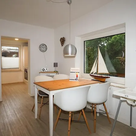 Am Gruenen Holiday home *